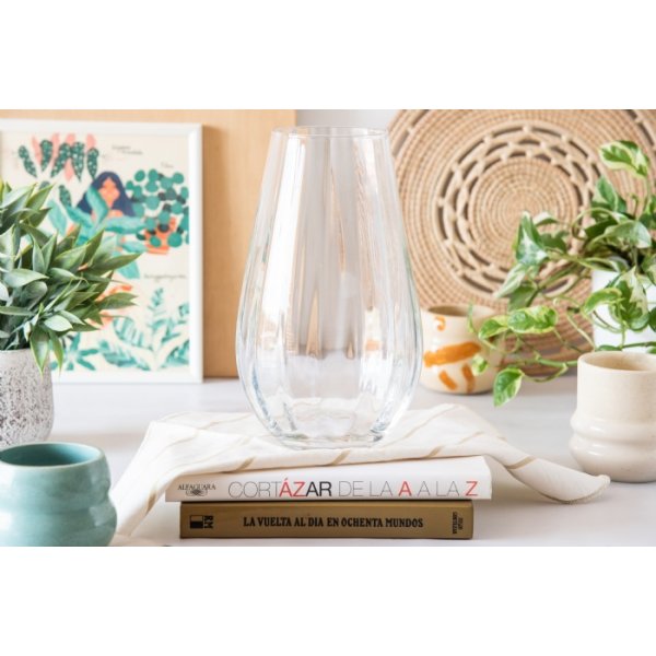 Florero de vidrio 25*8.5 8686